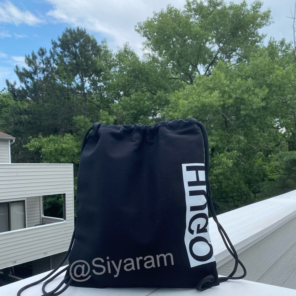 Hugo Boss drawstring bag - Picture 4 of 4